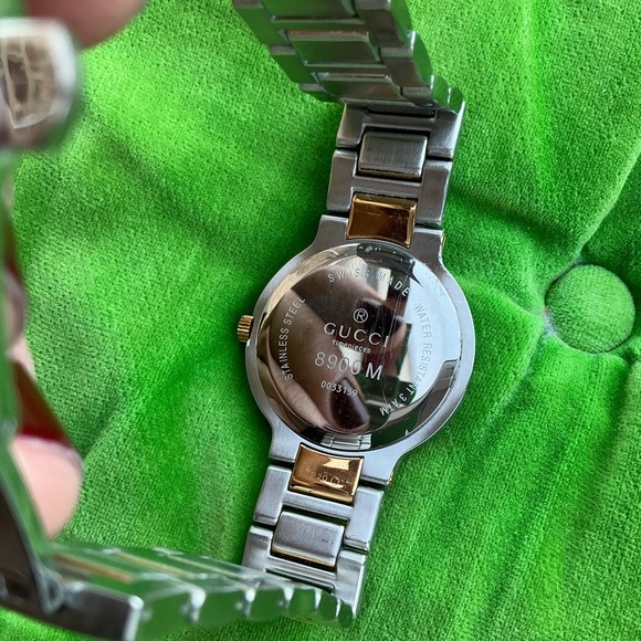 Authentic GUCCI DRESS watch🧡🤍🧡 - Picture 7 of 16